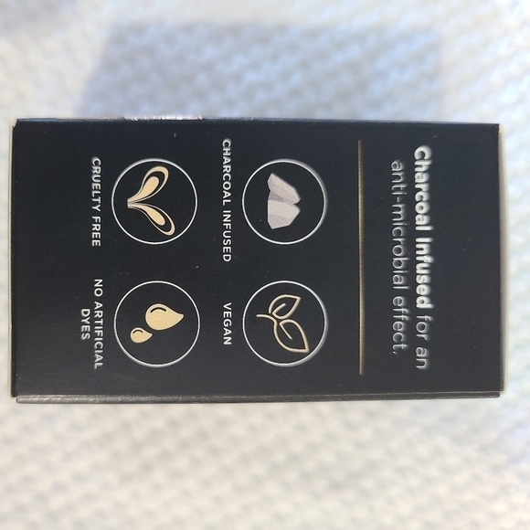 Billion Dollar Beauty Sponge Vegan Charcoal Infused BNIB Boxycharm - Picture 2 of 6